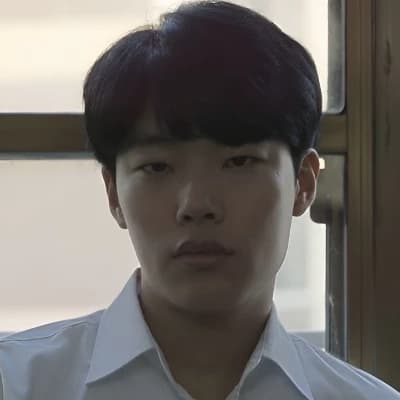 Kim Junghwan thumbnail