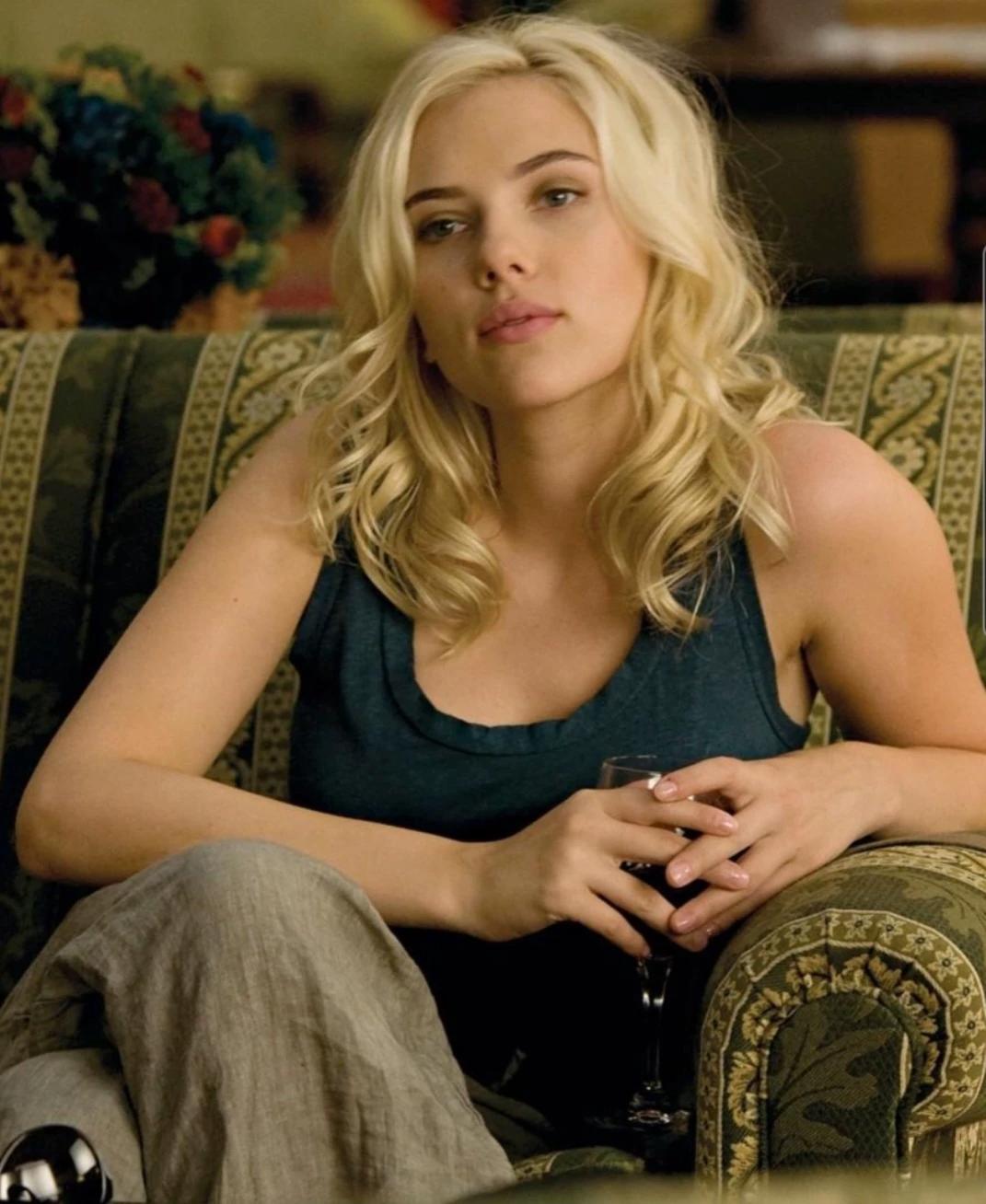 Scarlett Johansson  thumbnail