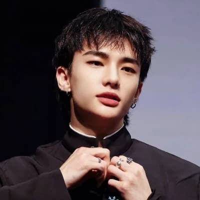Hyunjin ⚔️ thumbnail