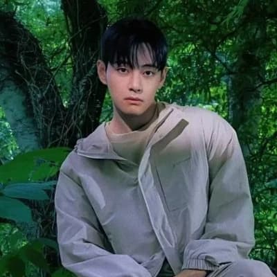 Kim Taehyung thumbnail