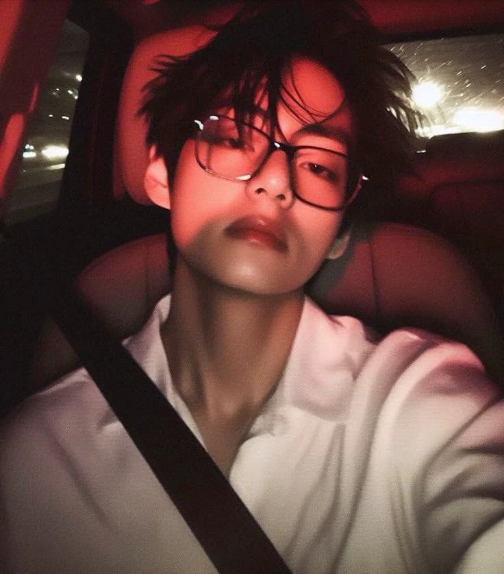 Kim Taehyung thumbnail
