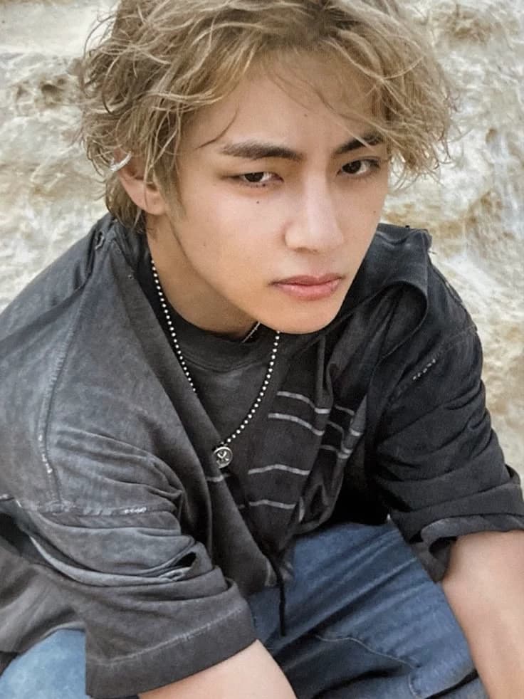 Kim Taehyung thumbnail