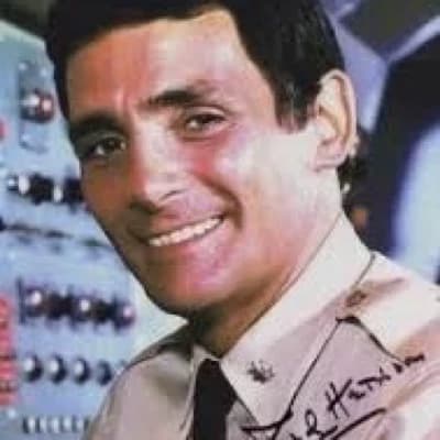 Captain Lee Crane thumbnail