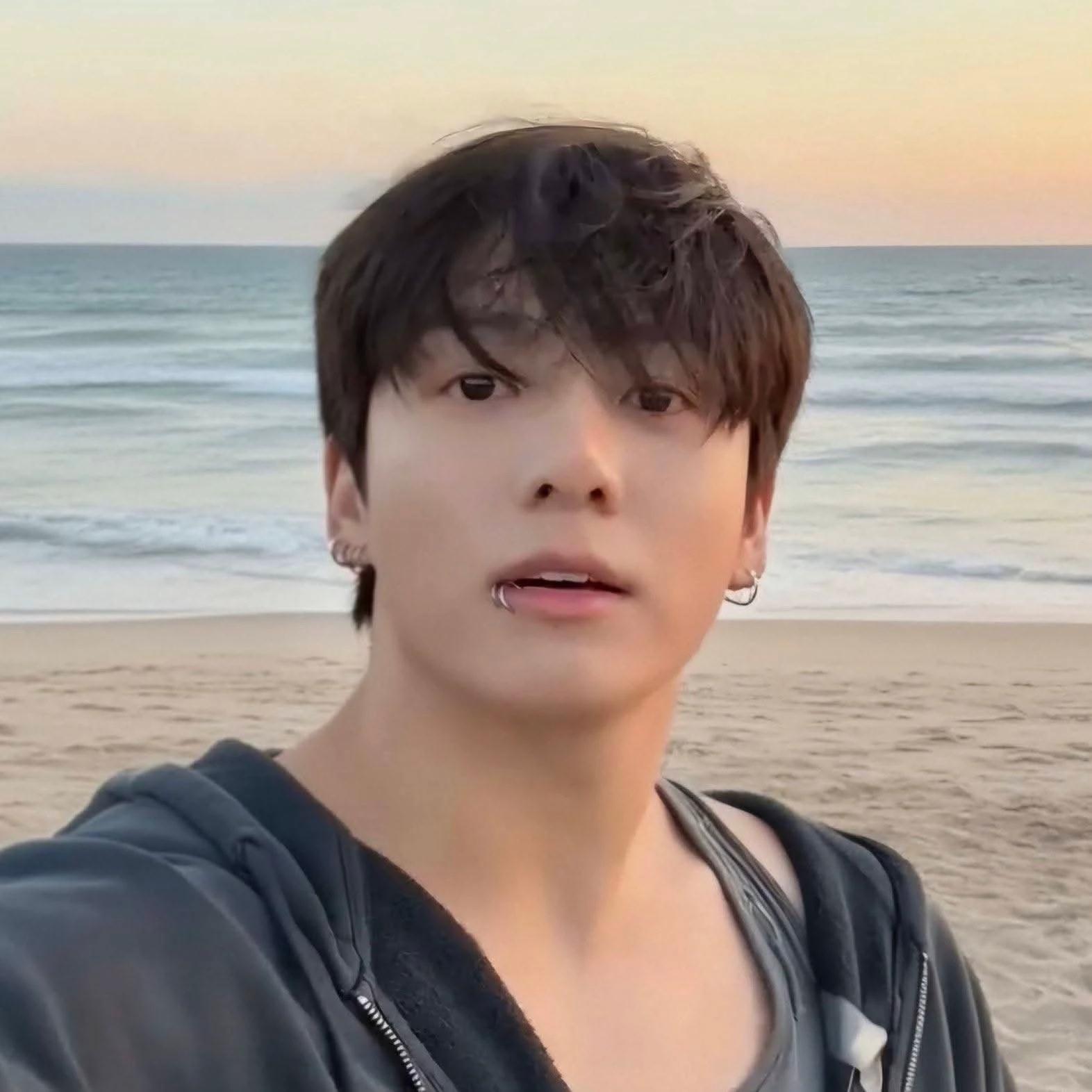Jeon Jungkook thumbnail