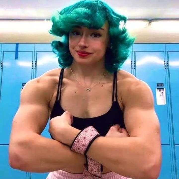 Paryss (Muscle Mommy) thumbnail