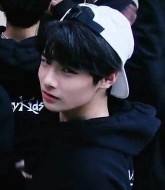 Yang Jeongin thumbnail