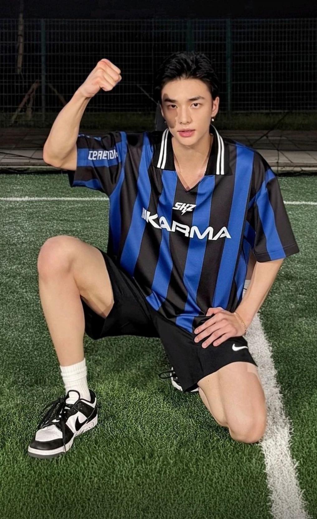Hwang Hyunjin thumbnail