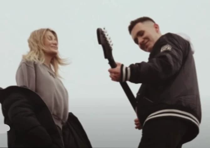 Your parents are singers, father is YAKTAK and my mom is KOLA thumbnail