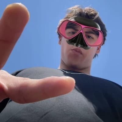 Miguel Mora thumbnail