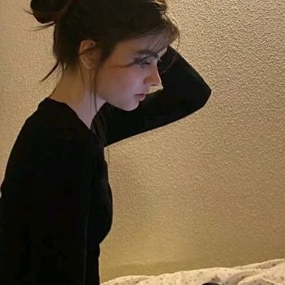 Abigail Holloway thumbnail