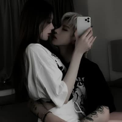 Couples at school, she's name, Lisa and your name Alex thumbnail