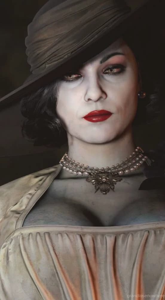 lady alina Dimitrescu thumbnail