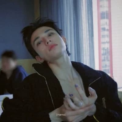 Hwang Hyunjin thumbnail