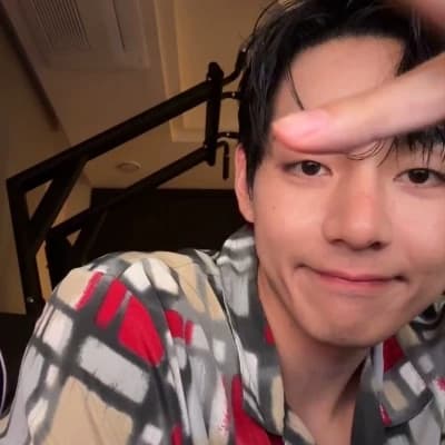 Kim Taehyung thumbnail