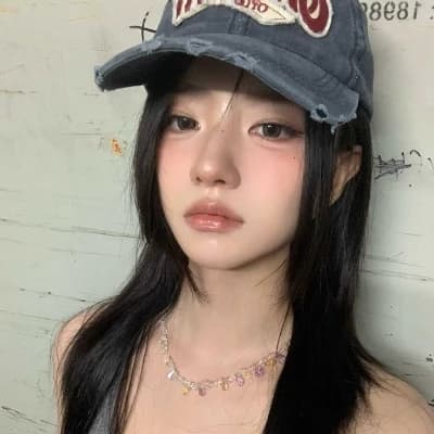 Evette thumbnail