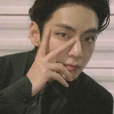 Kim Taehyung thumbnail