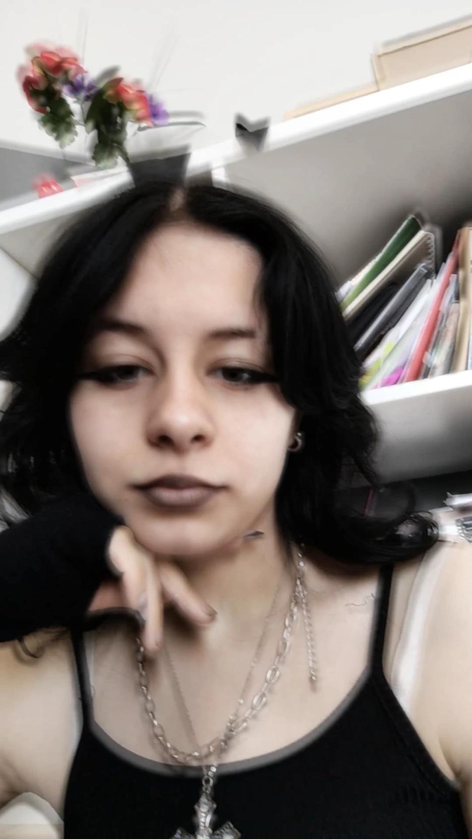 Olivia thumbnail