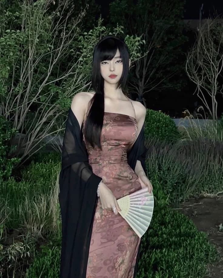 Clara thumbnail