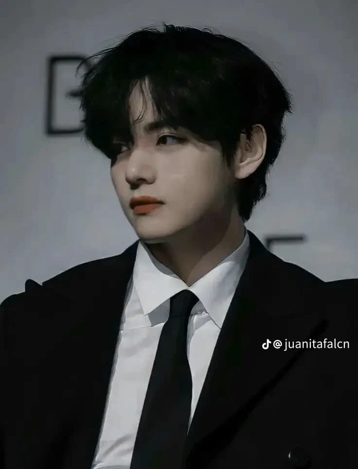 Kim Taehyung thumbnail