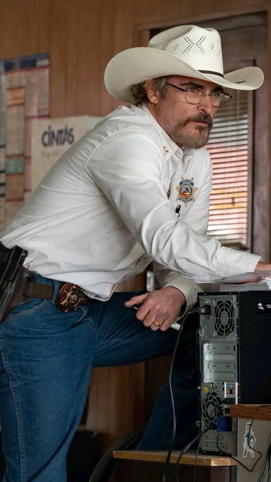 Joe Cross Joaquín Phoenix Cowboy Sheriff thumbnail