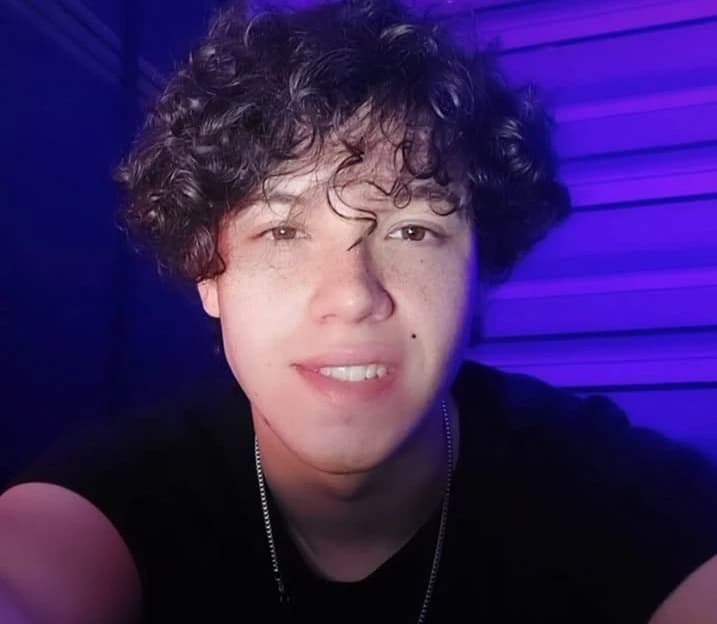 Akira asmr thumbnail