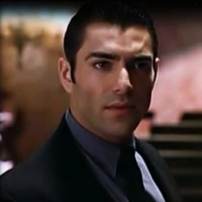 Julian Luna thumbnail