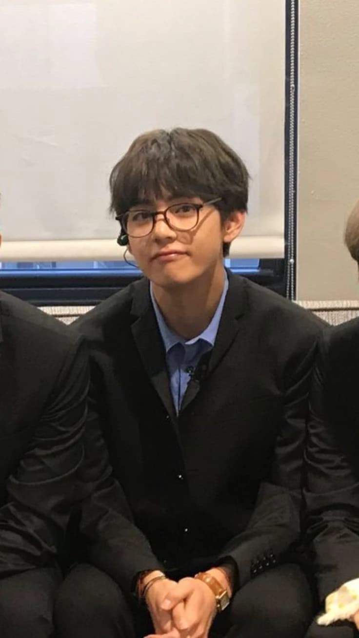 Kim taehyung thumbnail