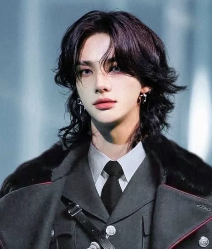 Hyunjin thumbnail