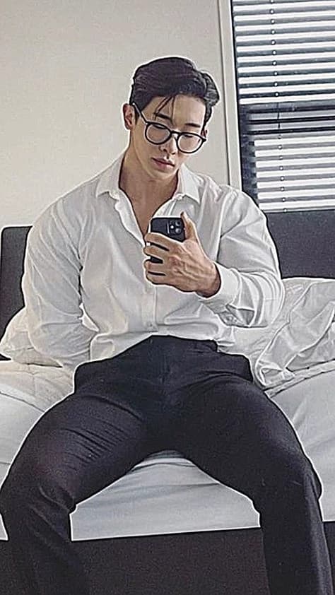 Kim Hyunwoo thumbnail
