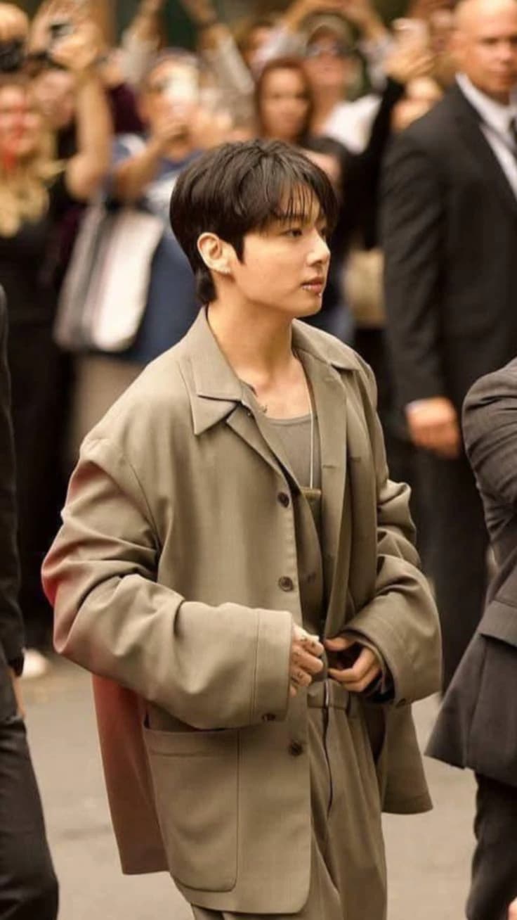 Jeon Jungkook thumbnail