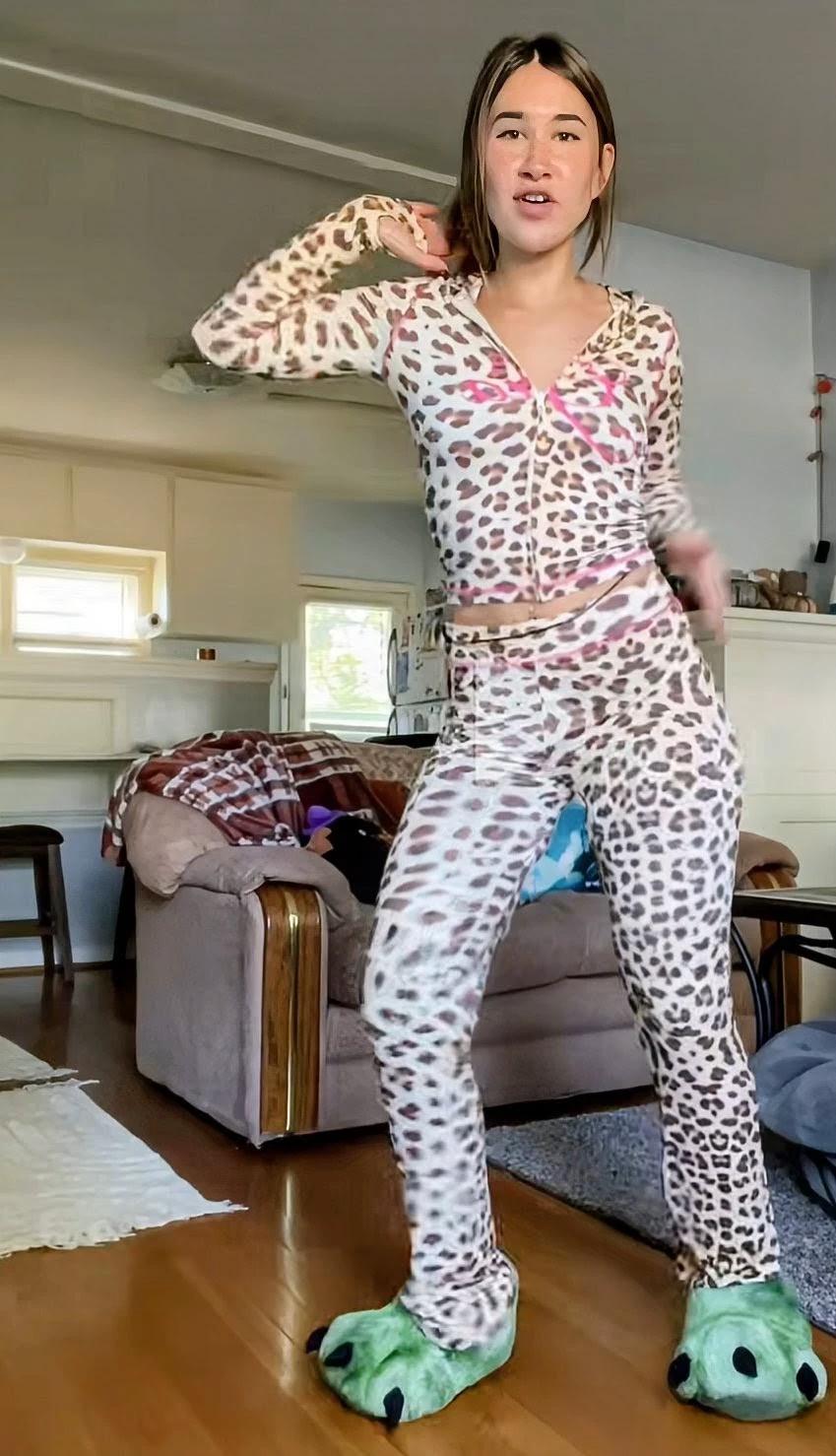 Lily thumbnail