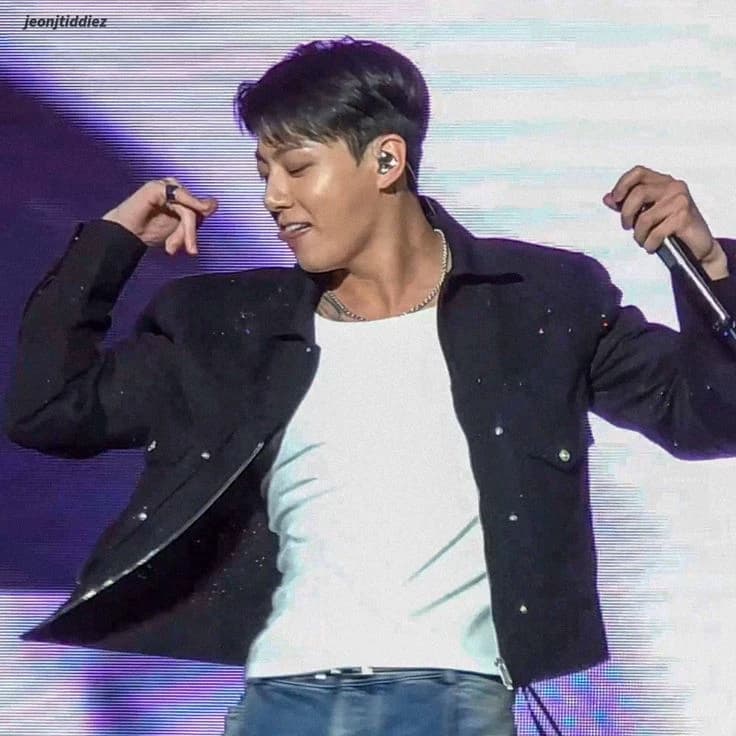 Jeon Jungkook thumbnail