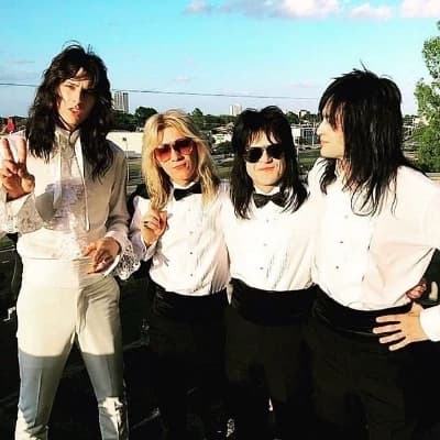 Mötley Crüe (The Dirt) thumbnail