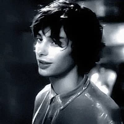 Devon Bostick thumbnail