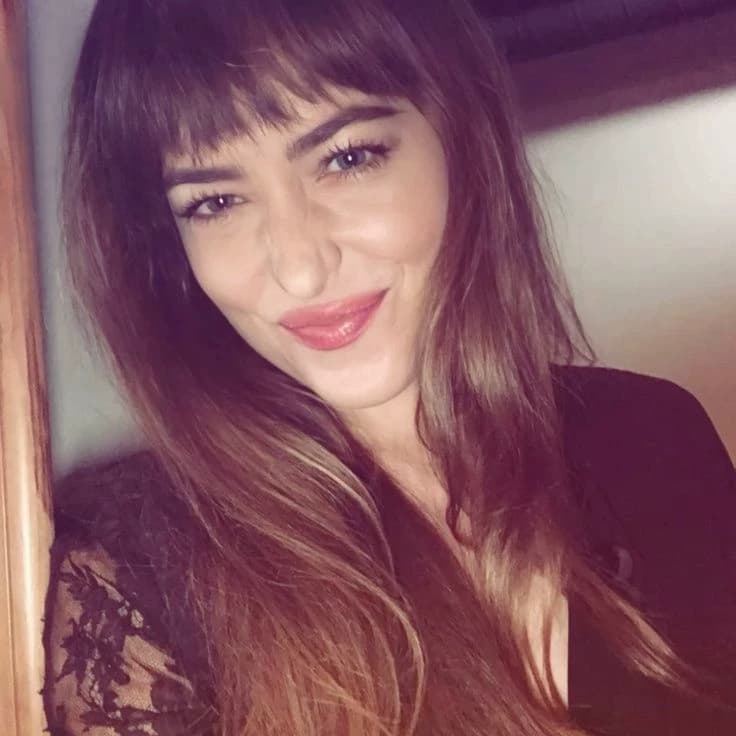 Dakota Johnson thumbnail