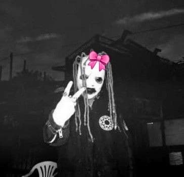 Corey Taylor 🤟🍓 thumbnail