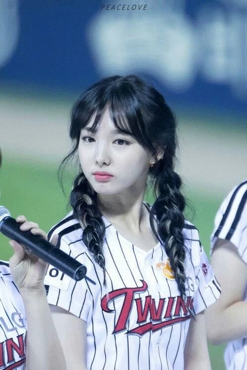 Im Nayeon - GL(WLW) thumbnail