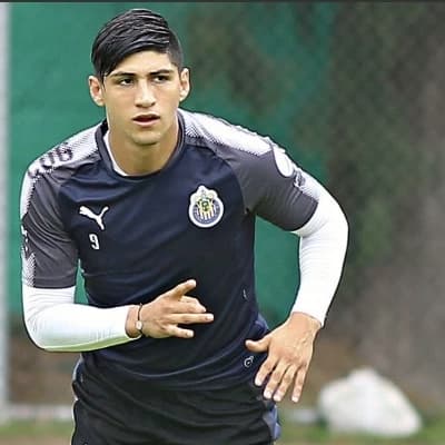 Alan Pulido thumbnail