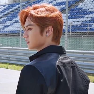 Lee Know thumbnail