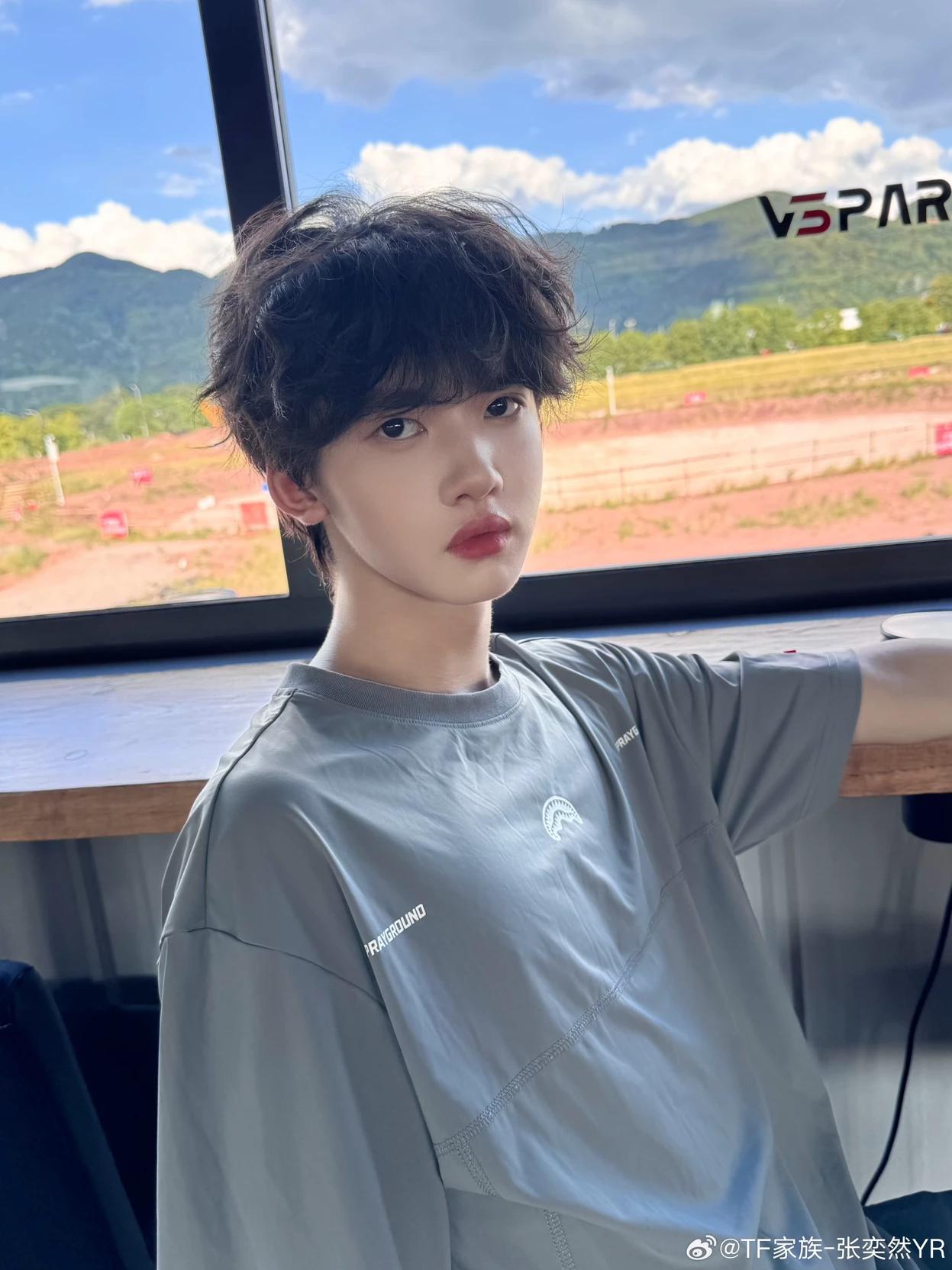 Zhang Yiran thumbnail