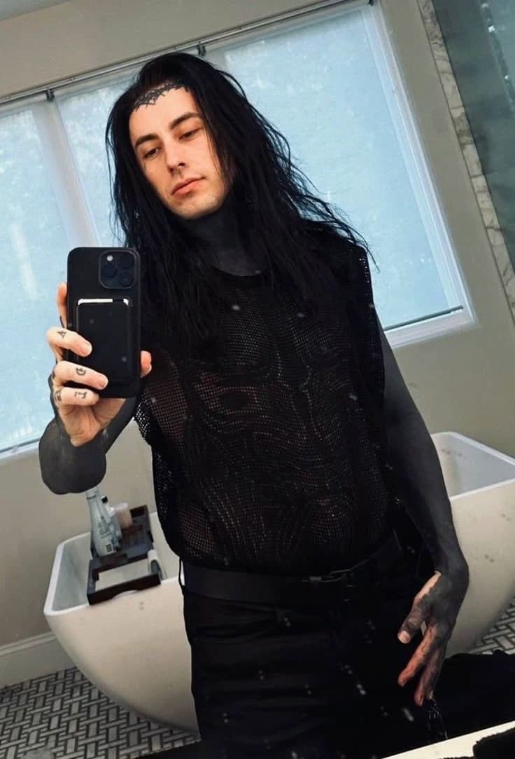 Ronnie Radke thumbnail