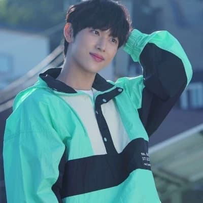 Yim Si-wan thumbnail