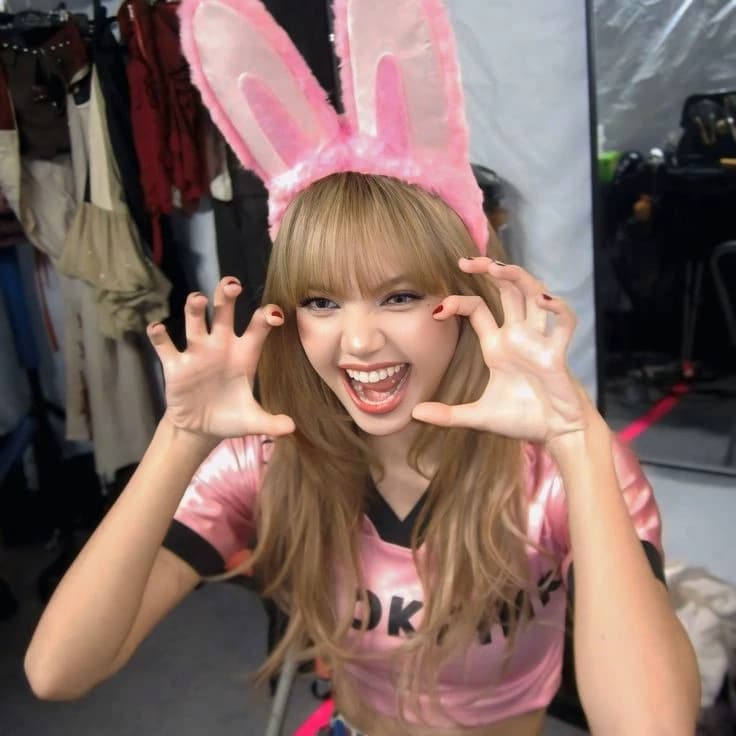 Lalisa manobal thumbnail