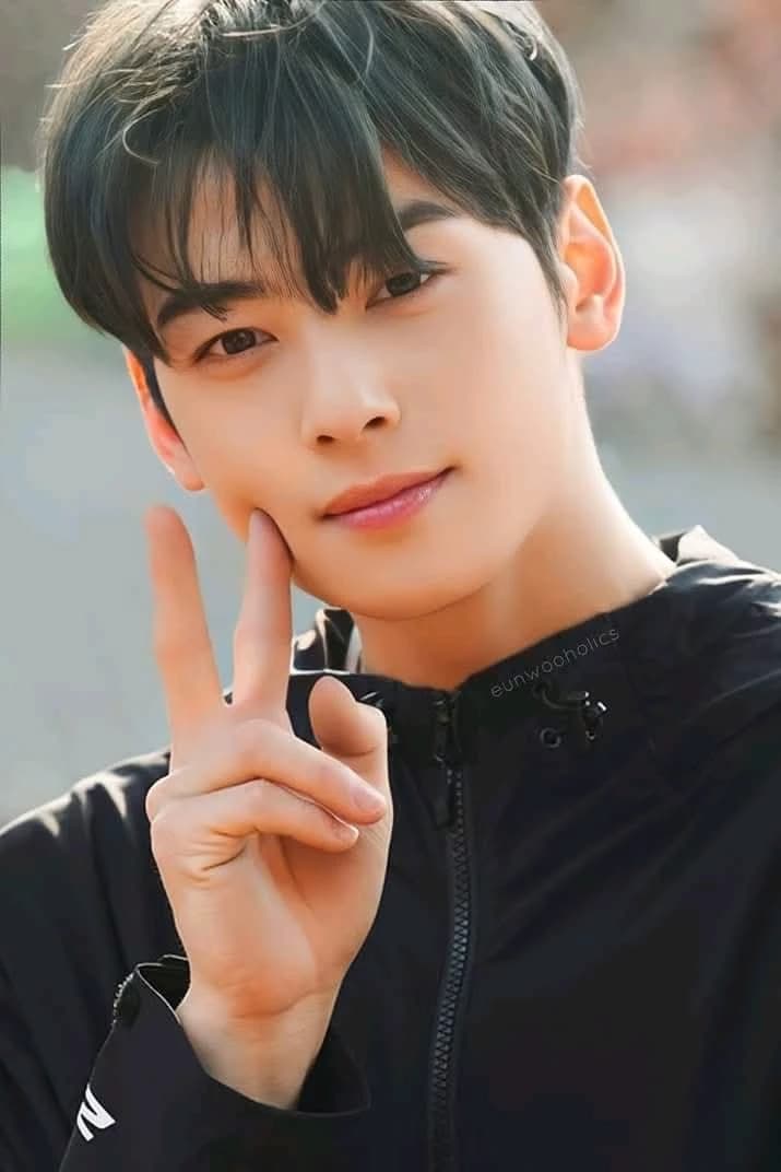 Cha eun-woo thumbnail