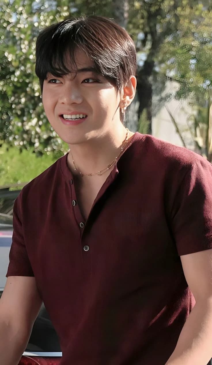 Kim Taehyung thumbnail