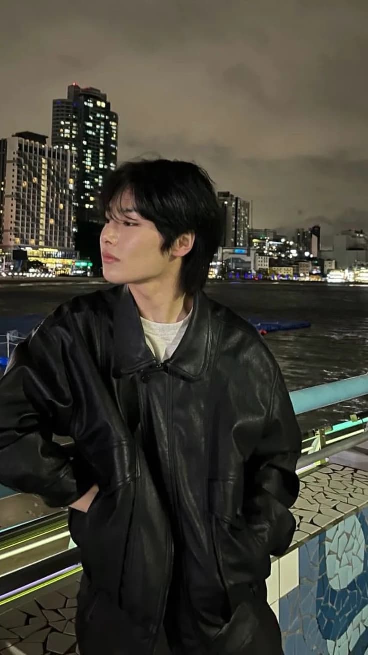 Jeongin thumbnail