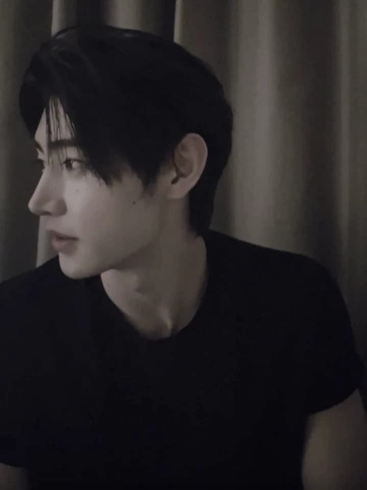 Sunghoon thumbnail