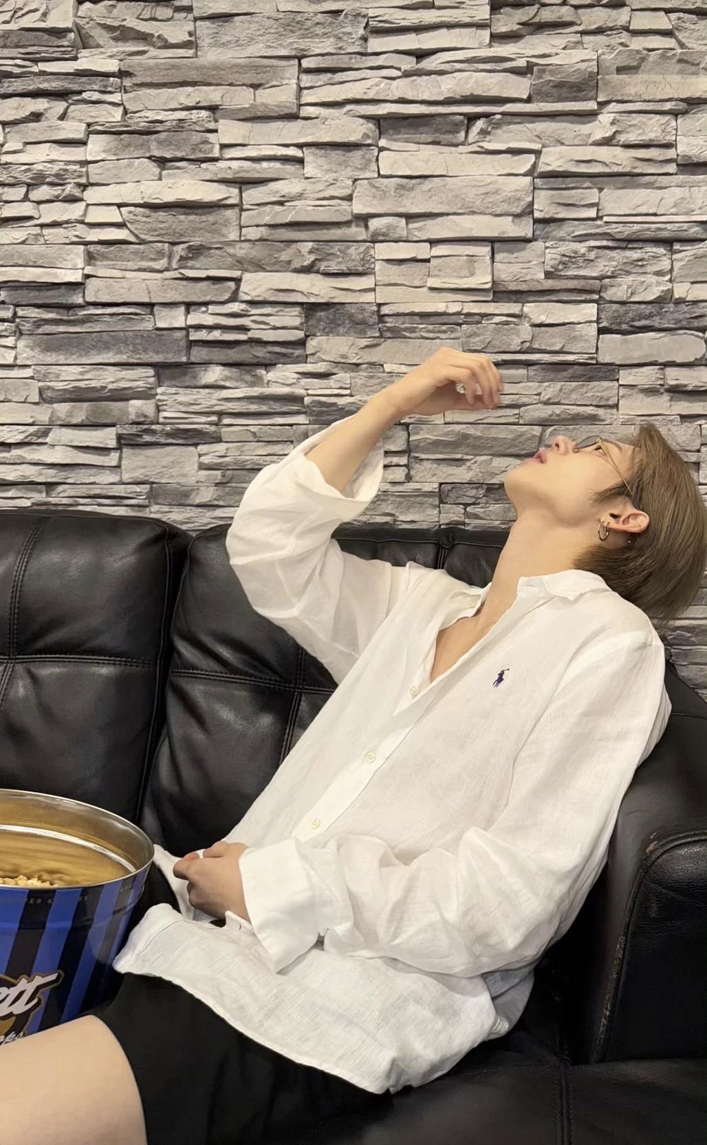 Yeonjun thumbnail