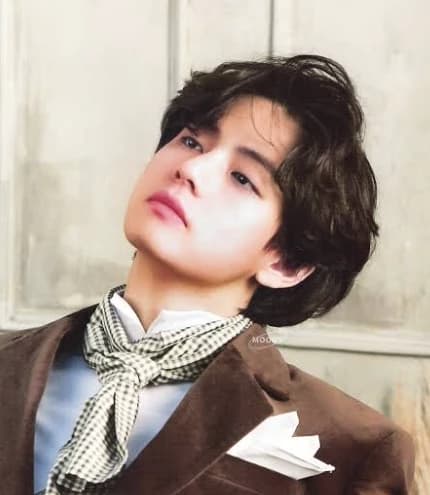 Kim Taehyung thumbnail