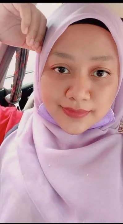 Akak with thumbnail
